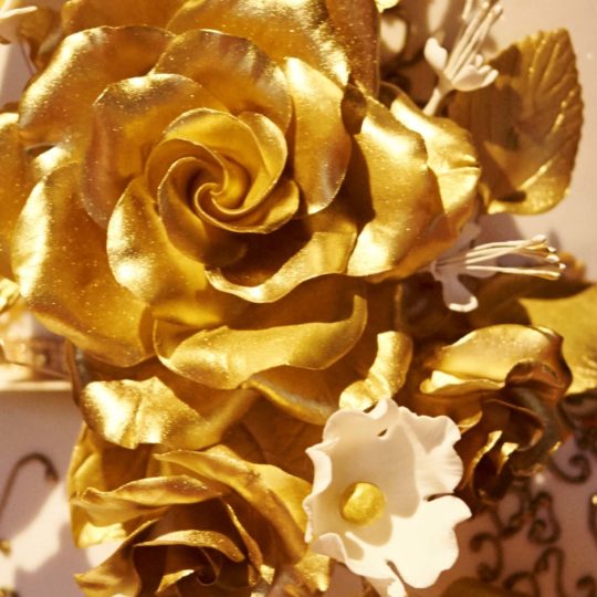 https://www.lovebirdceremonies.com.au/wp-content/uploads/2020/07/Jamie-Rodrigo-cake-detail-featured-wedding-540x540.jpg