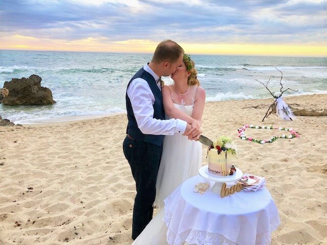 https://www.lovebirdceremonies.com.au/wp-content/uploads/2020/07/Magical-Elopement-Weddings-Body-Text-2.jpg